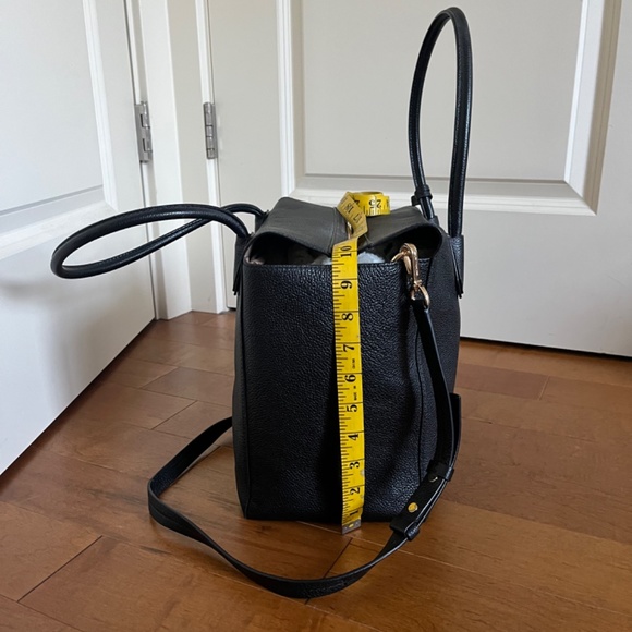 Michael Kors Weekender Bag - Picture 7 of 10